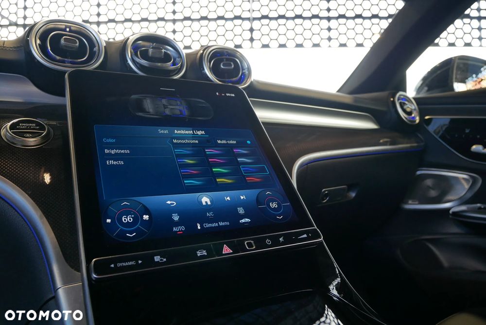 Mercedes-Benz CLE - 25