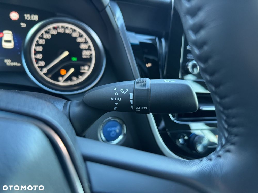 Toyota Camry 2.5 Hybrid Comfort CVT - 18