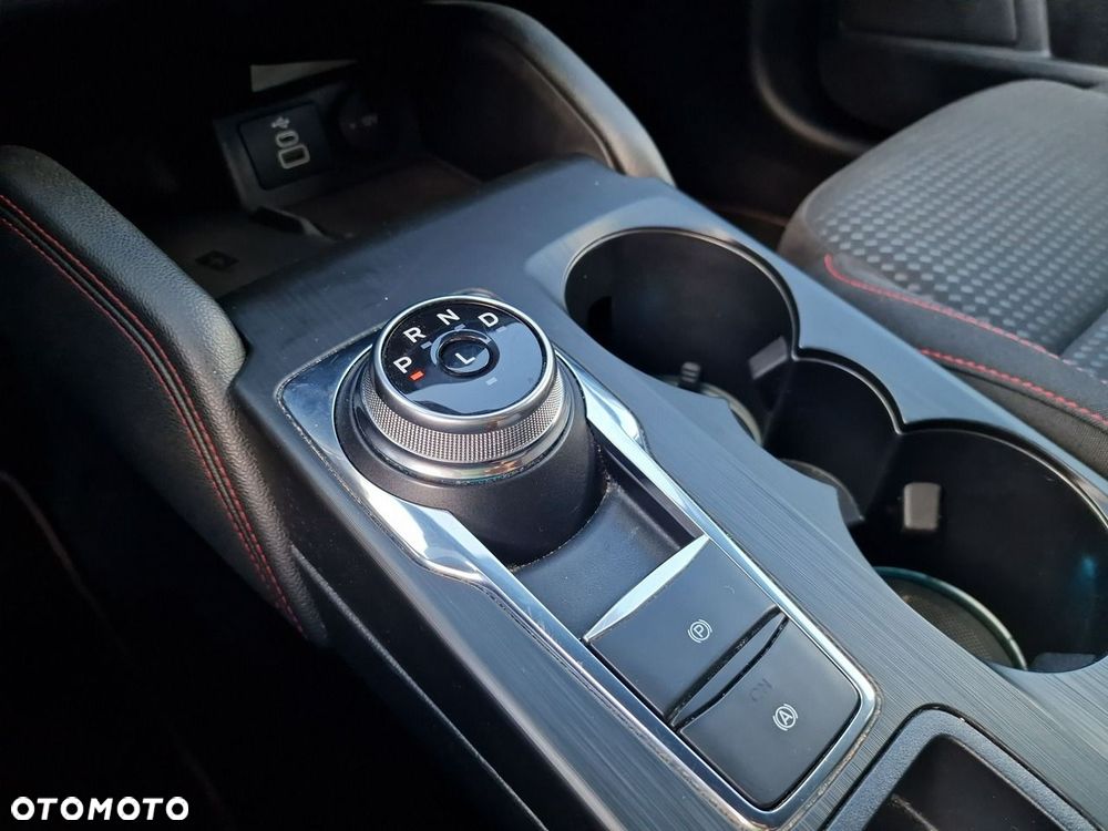 Ford Focus 1.5 EcoBlue STart-Stopp-System ST-LINE X - 32