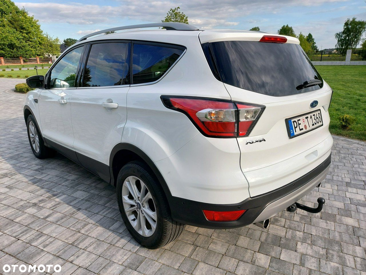 Ford Kuga - 9