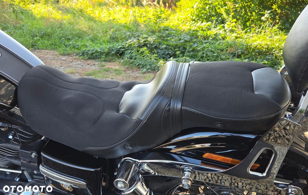 Harley-Davidson Dyna Super Glide - 15