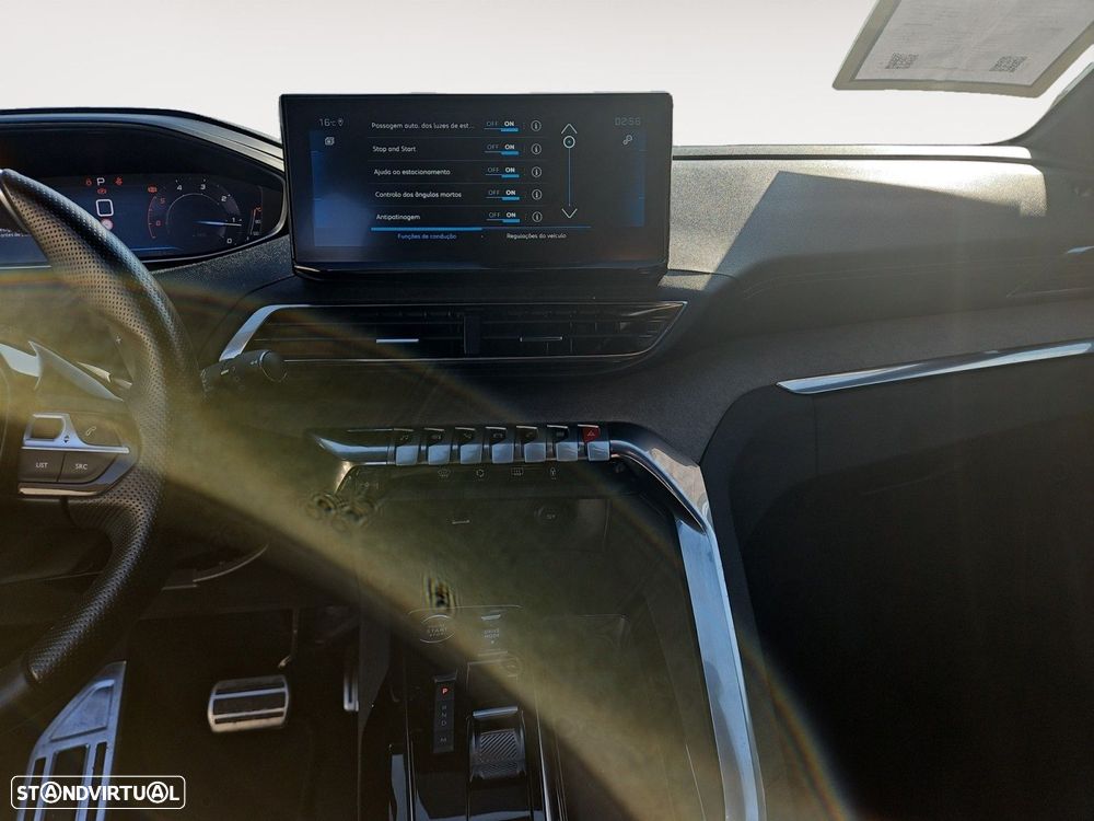 Peugeot 5008 1.5 BlueHDi GT EAT8 - 11