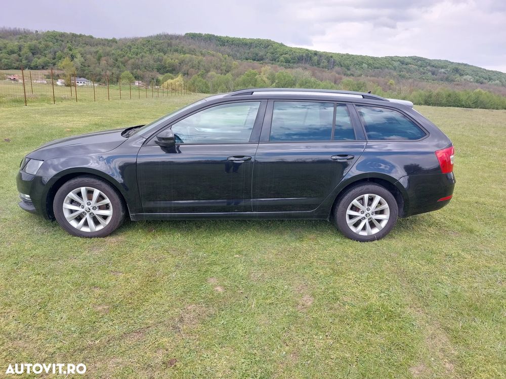 Skoda Octavia 1.6 TDI DSG Ambition - 11