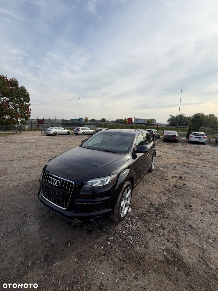 Audi Q7 2014 photo 2
