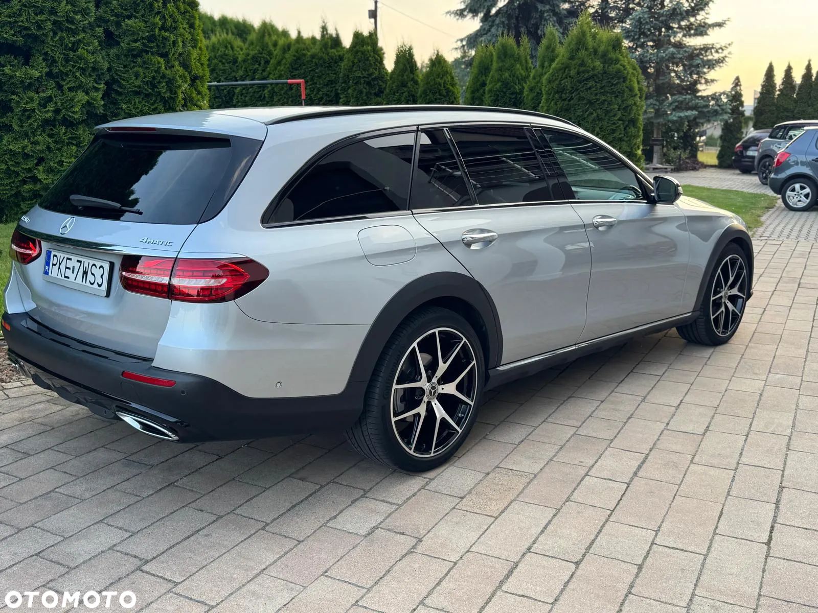 Mercedes-Benz Klasa E 220 d 4-Matic All-Terrain Avantgarde - 1