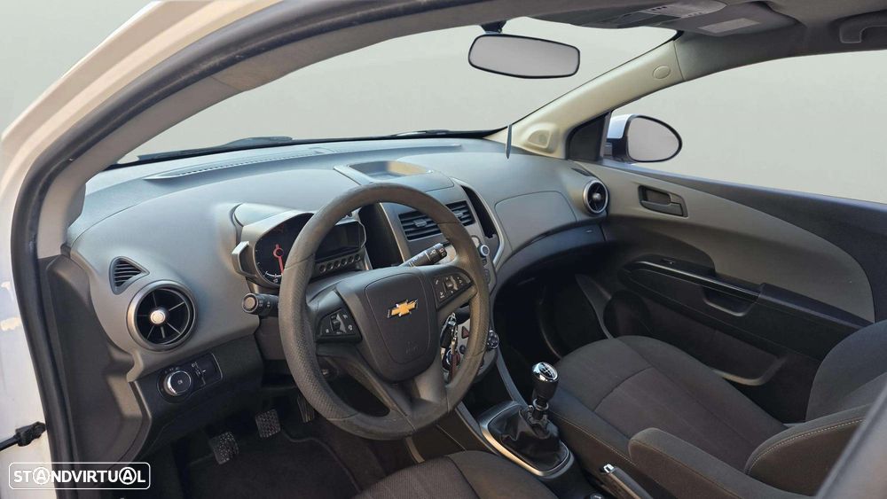 Chevrolet Aveo 1.3 VCDi LTZ - 15