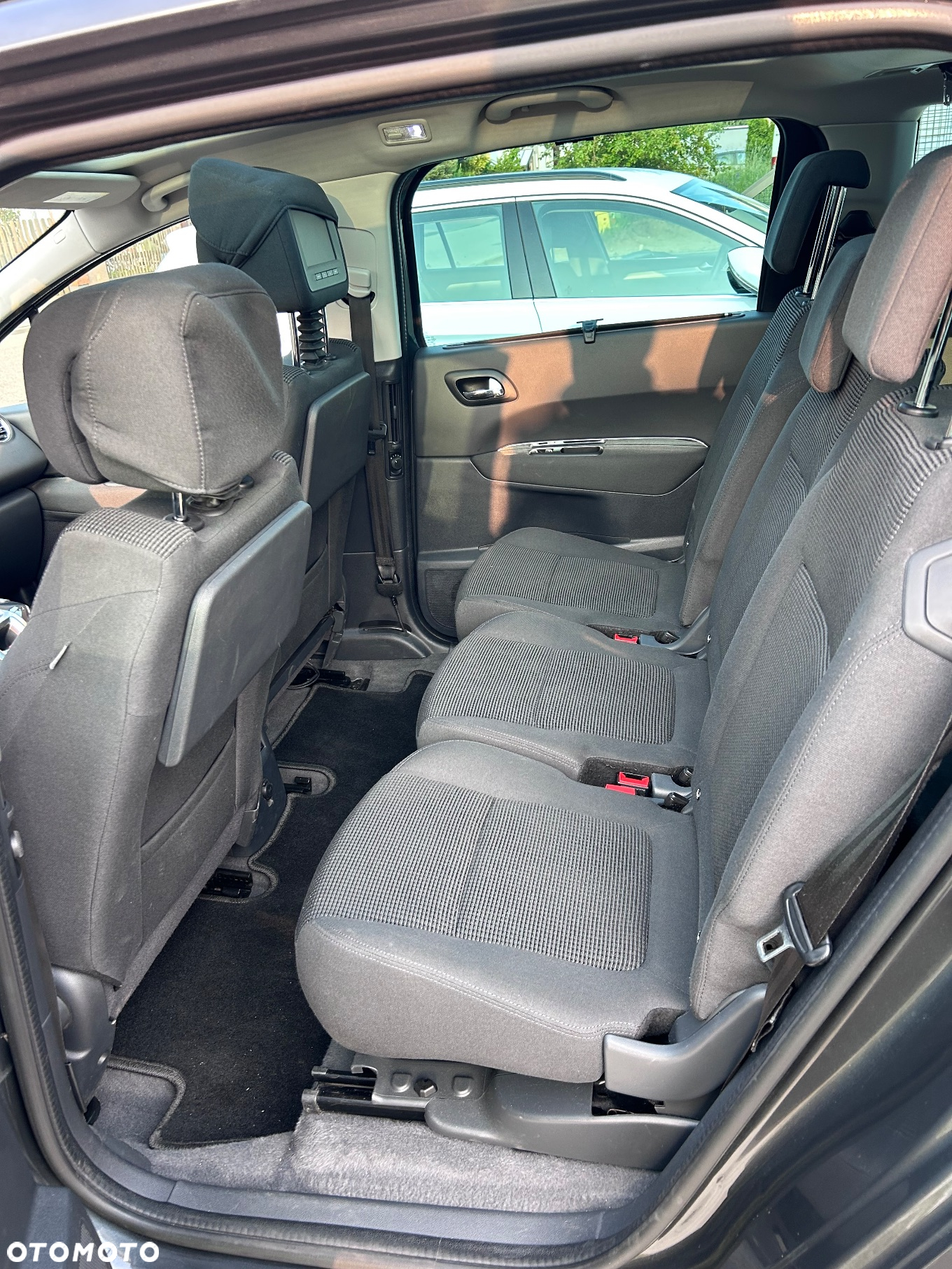 Peugeot 5008 1.6 BlueHDi Allure 7os - 17
