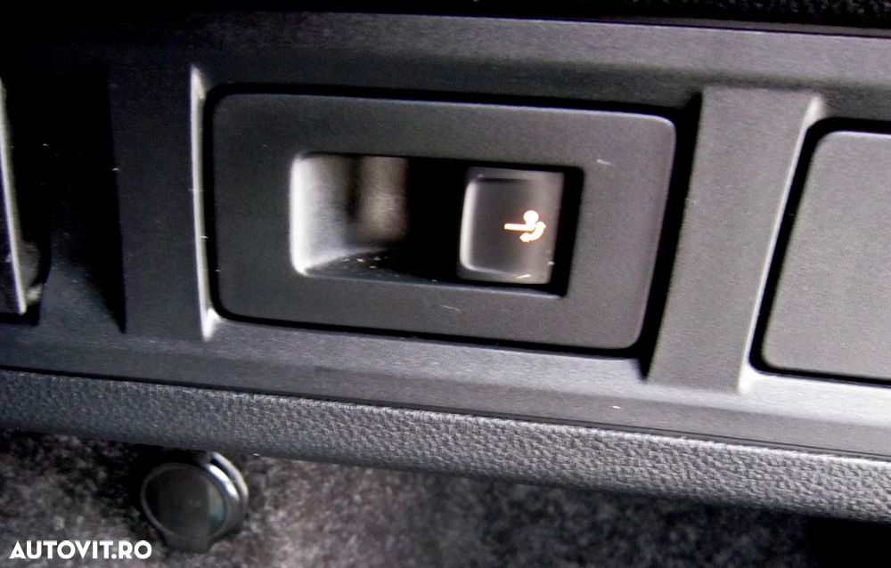 Skoda Octavia 2.0 TDI DSG Ambition - 27