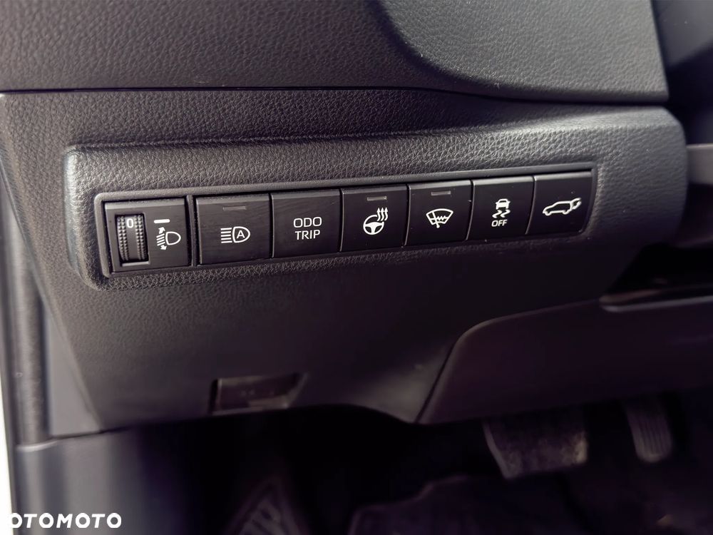 Toyota Corolla 2.0 Hybrid GR Sport Dynamic - 28