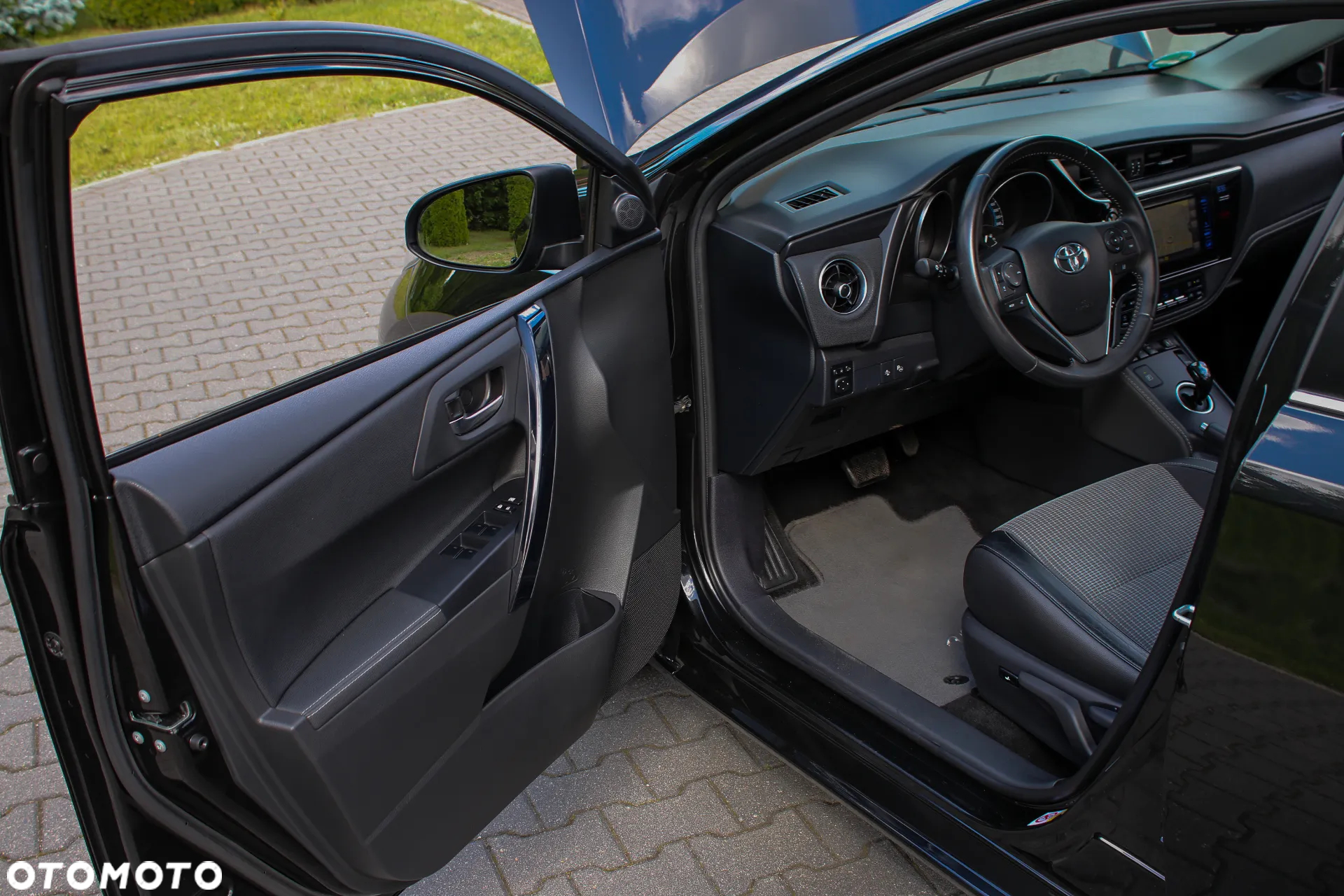 Toyota Auris 1.8 VVT-i Hybrid Automatik Executive - 28