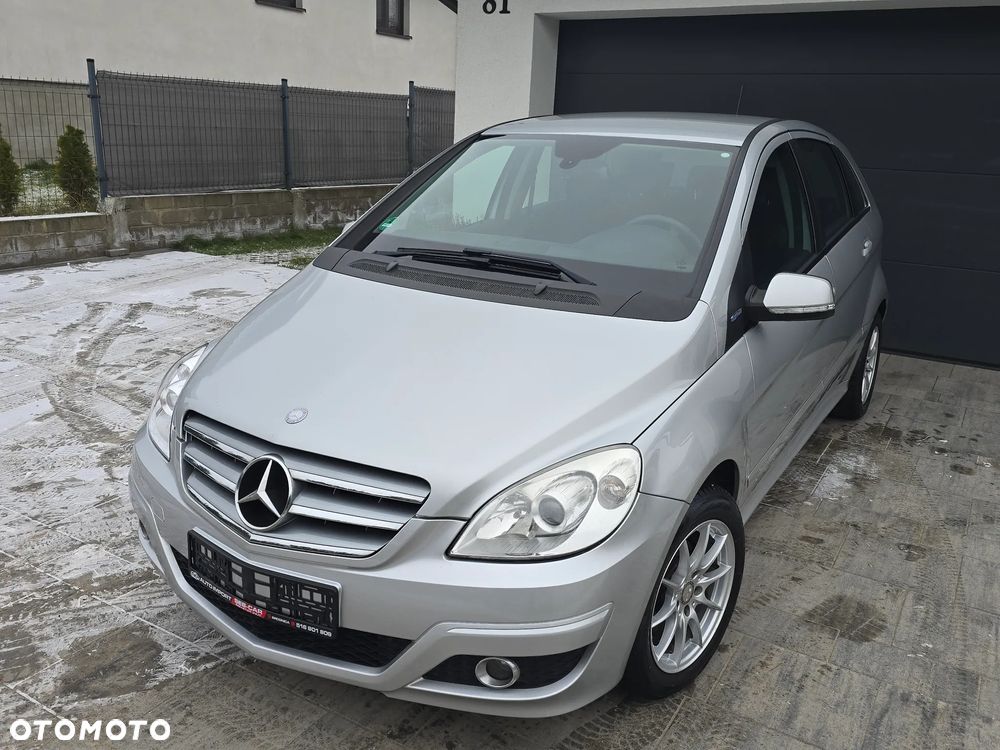 Mercedes-Benz Klasa B 180 BlueEFFICIENCY SPORT EDITION - 4