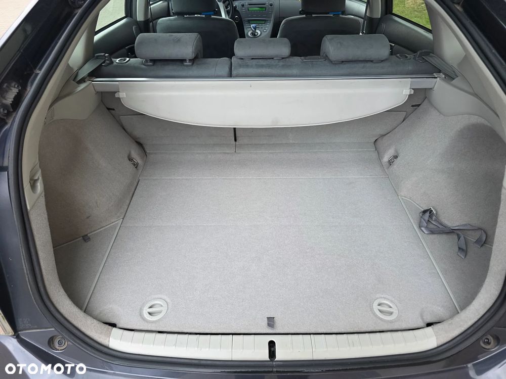 Toyota Prius - 18