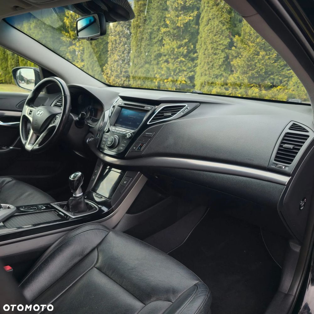 Hyundai i40 Kombi 1.7 CRDi Premium - 27