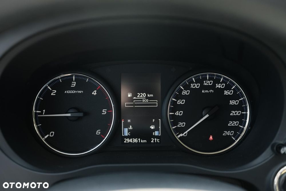 Mitsubishi Outlander 2.2 DID Intense - 30