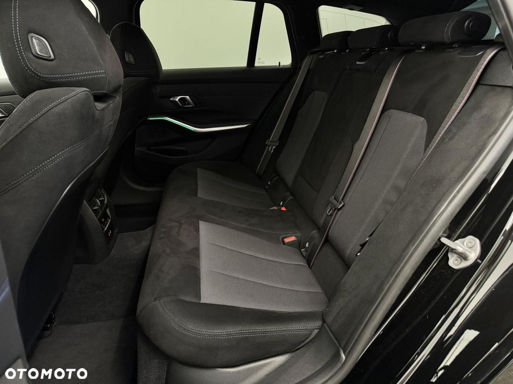 BMW Seria 3 320d mHEV M Sport - 21