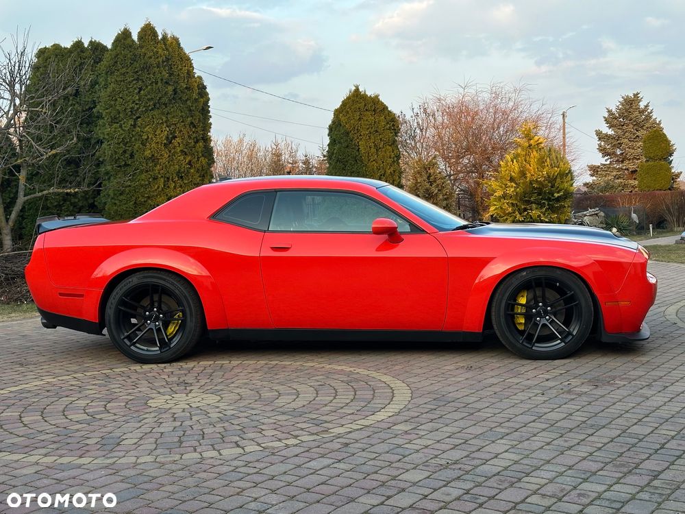 Dodge Challenger 6.4 Scat Pack - 23
