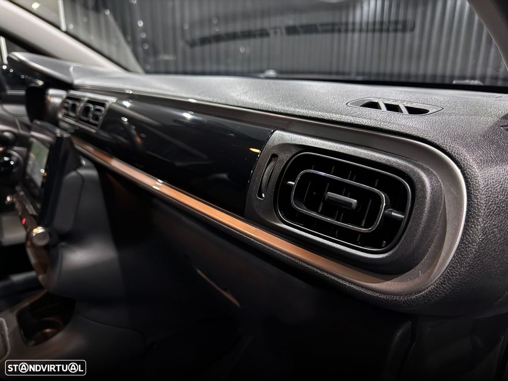 Citroën C3 1.2 PureTech Shine - 29