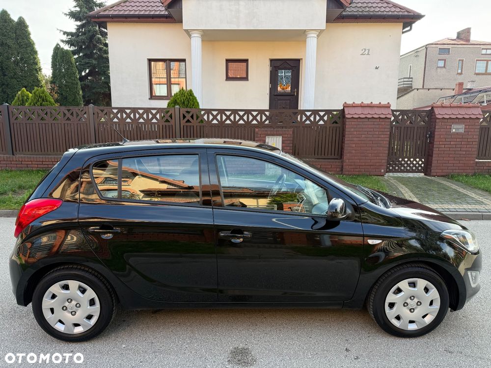 Hyundai i20 1.2 Trend - 13