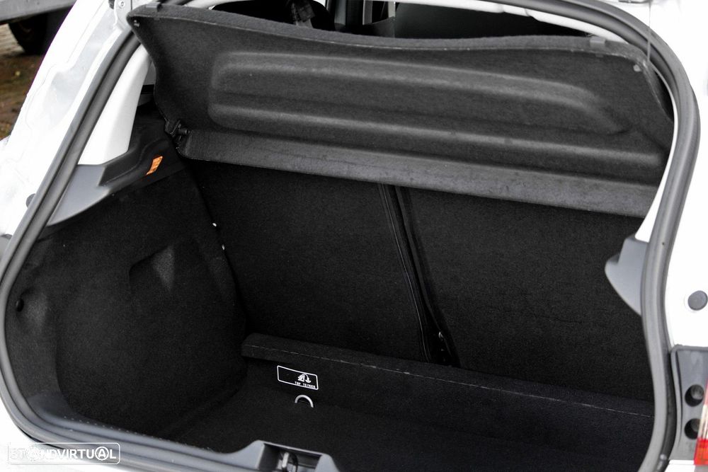 Renault Clio 1.5 dCi Limited - 9