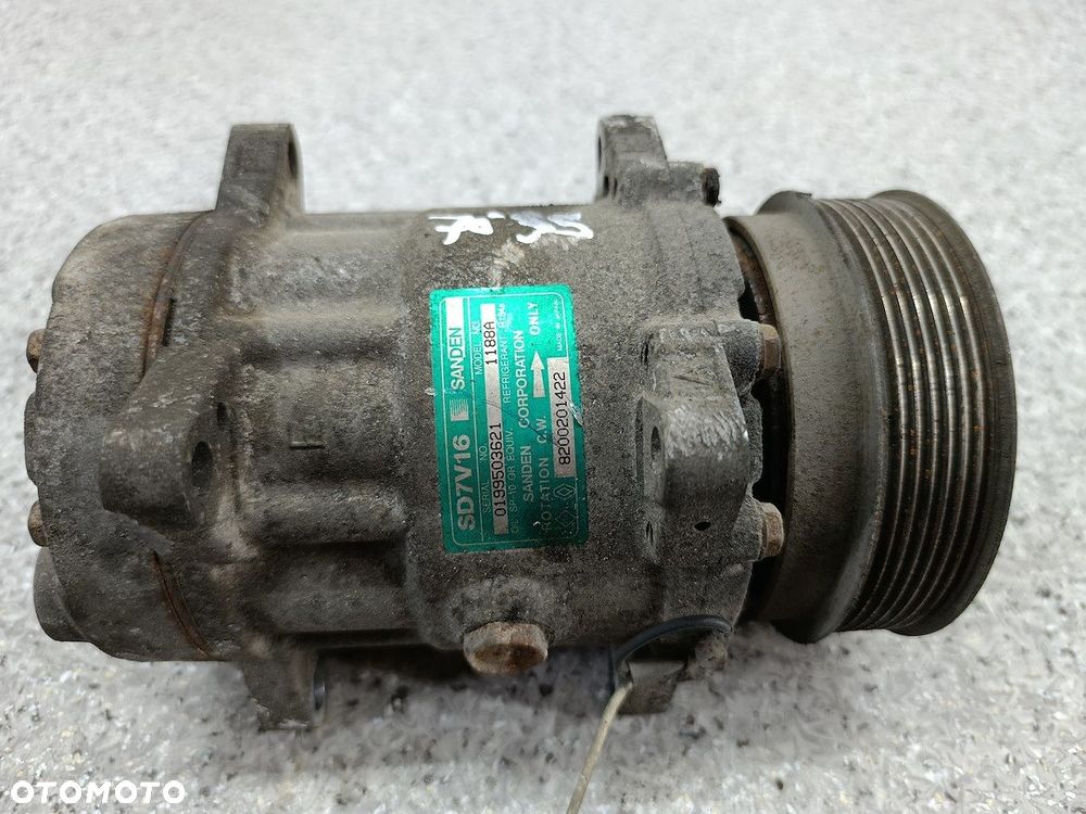 POMPA,SPRĘŻARKA KLIMATYZACJI RENAULT MASTER II FL 8200201422 SD7V16  SANDEN - 2