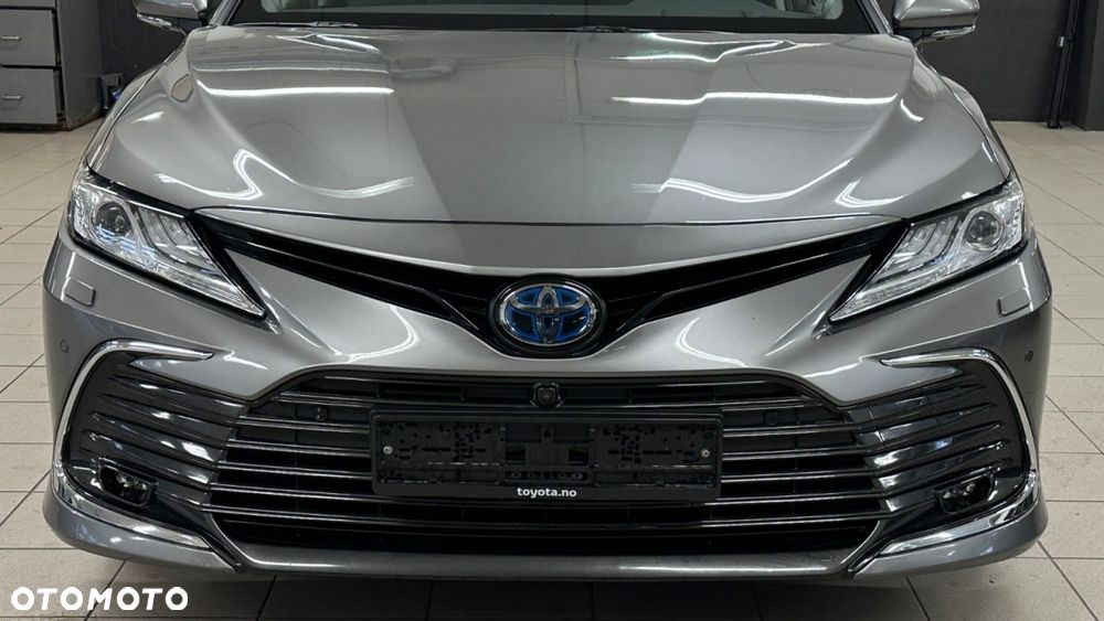 Toyota Camry 2.5 Hybrid Executive CVT - 10