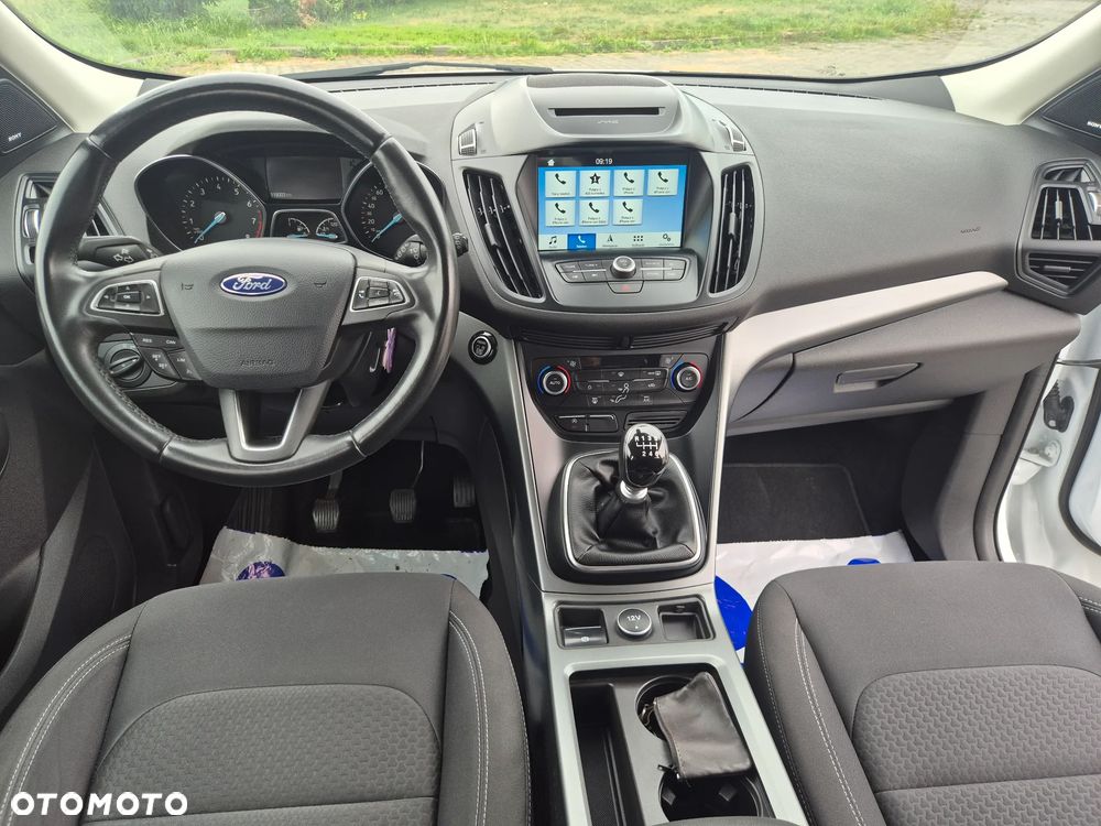 Ford Kuga 1.5 EcoBoost 2x4 Titanium - 19