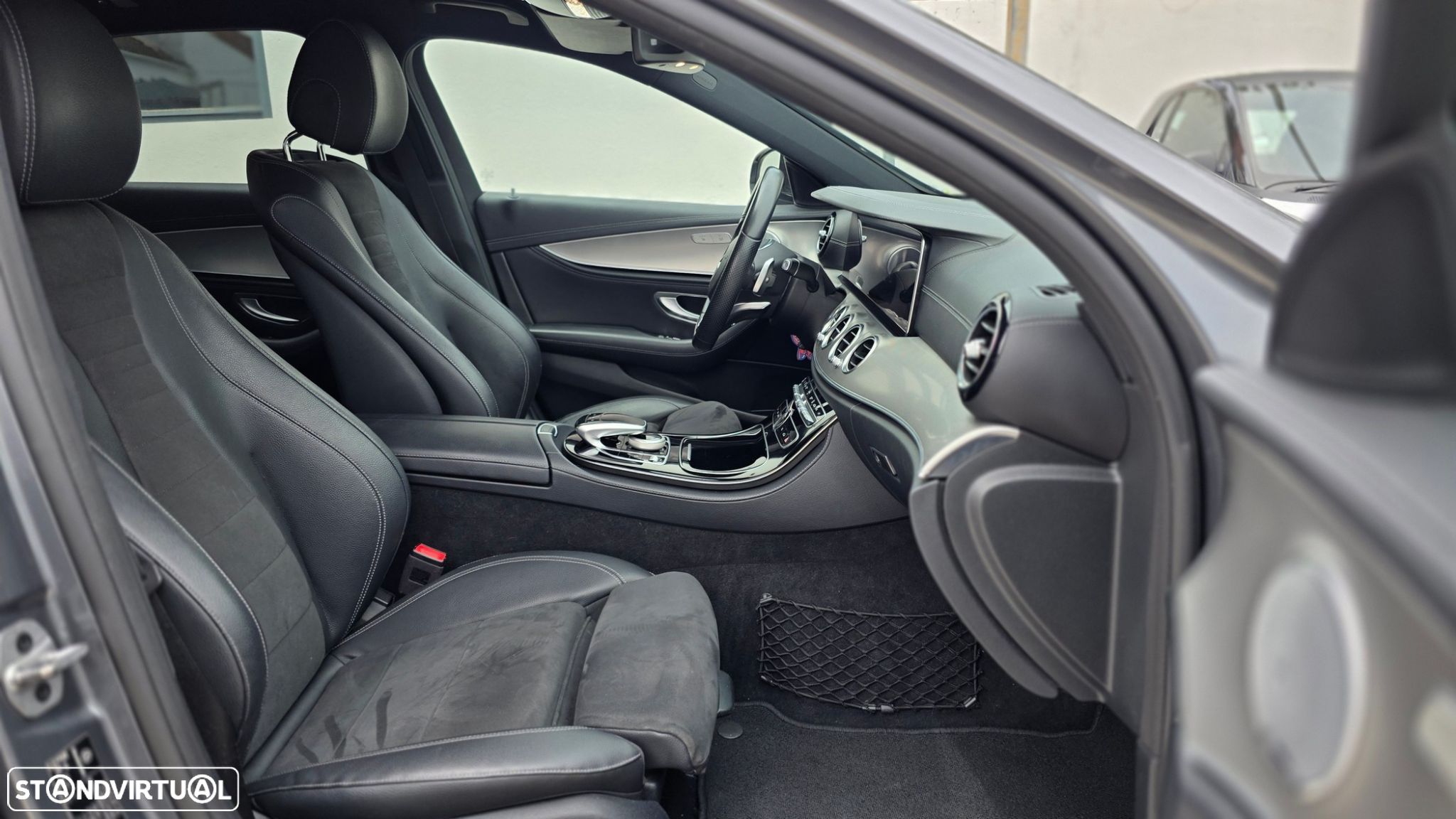 Mercedes-Benz E 350 e AMG - 9