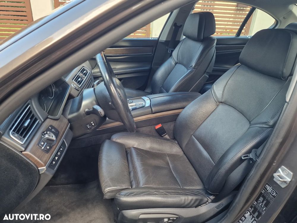 BMW Seria 7 730d xDrive - 18