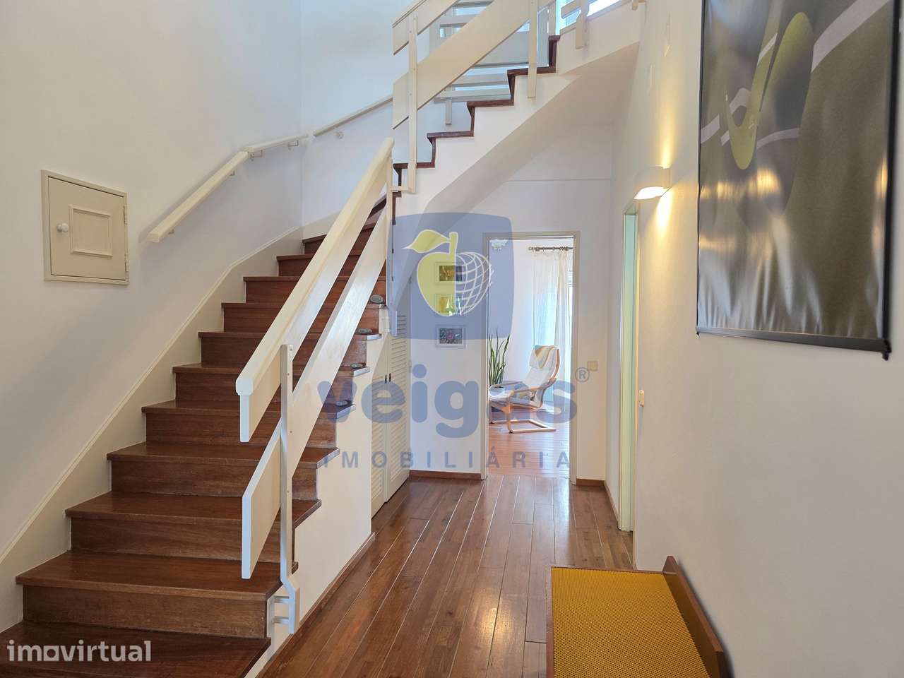 Apartamento T3 Duplex com Terraço e Vista desafogada no Centro das Cal - Grande imagem: 4/29