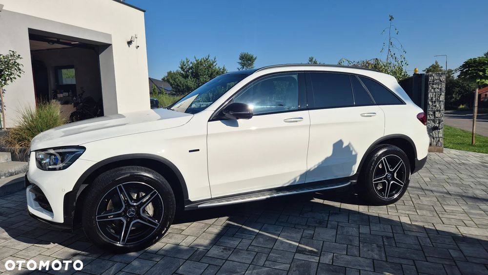 Mercedes-Benz GLC 300 e 4-Matic Business Edition - 13