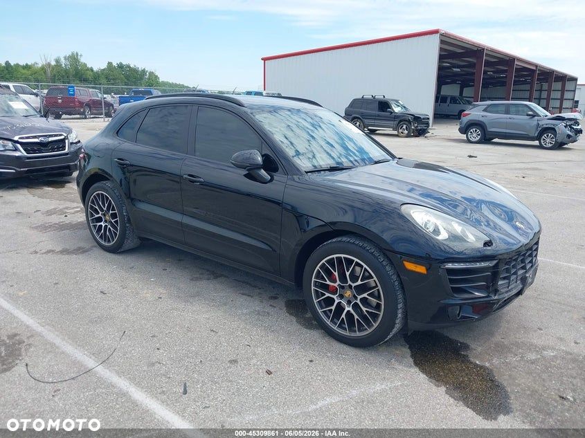 Porsche Macan - 1