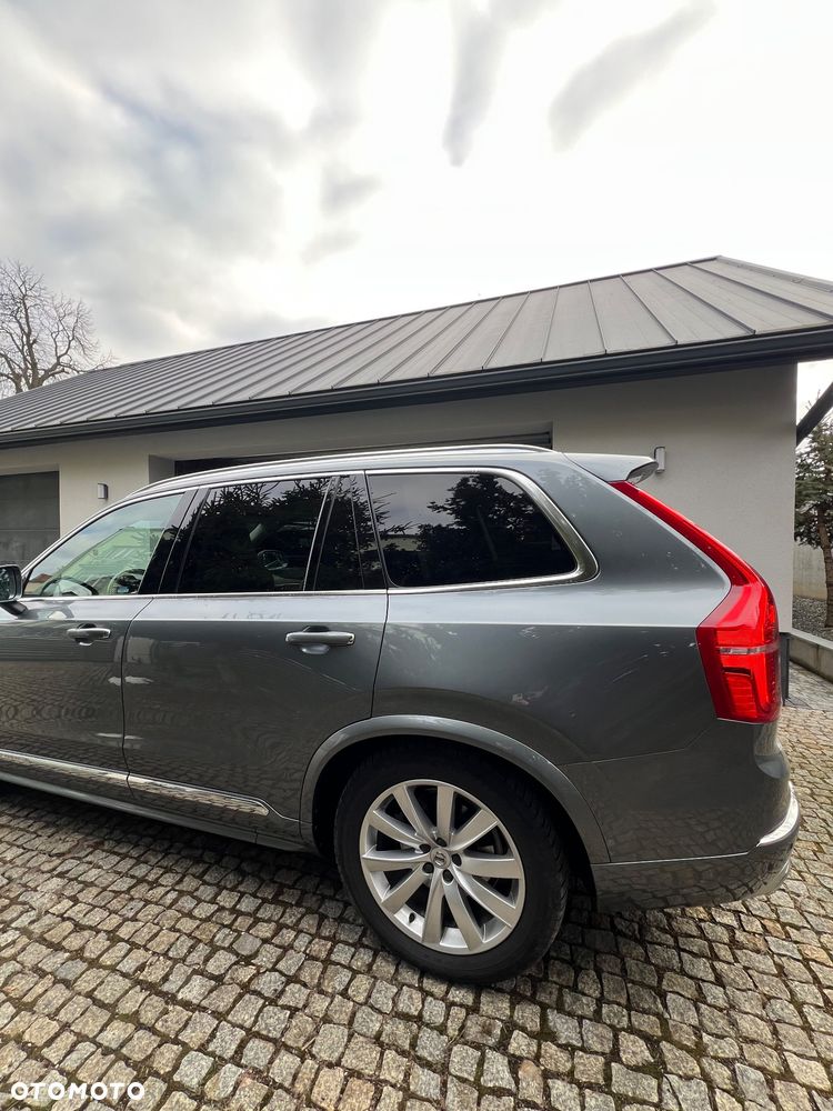 Volvo XC 90 - 5