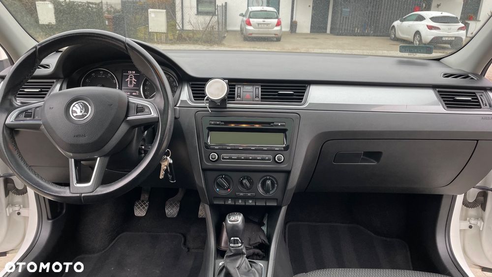 Skoda RAPID 1.2 TSI Ambition - 6