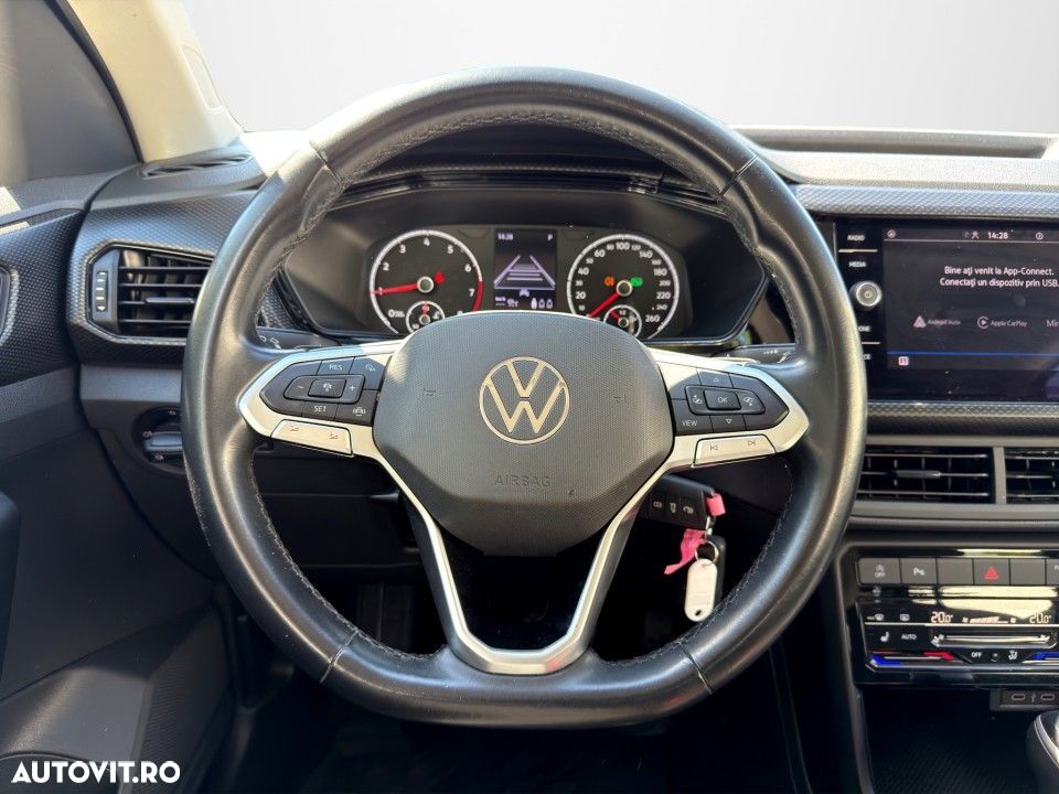 Volkswagen T-Cross - 15