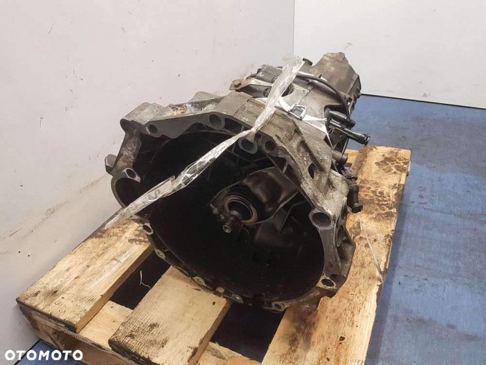 AUDI A4 B6 2.0B 130 KM SKRZYNIA BIEGÓW MANUALNA GBM(5S) - 5