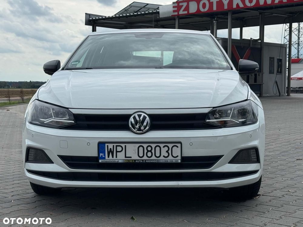 Volkswagen Polo - 1