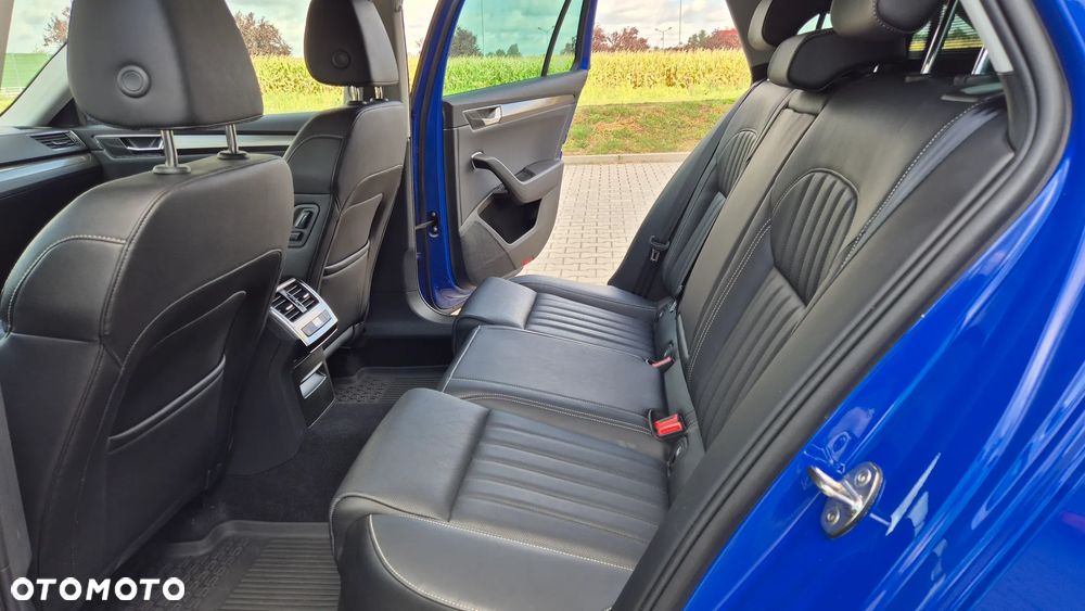 Skoda Superb 2.0 TDI SCR Style DSG - 31