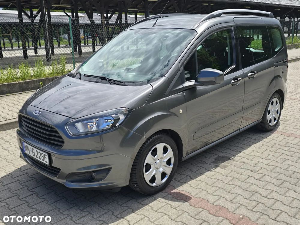 Ford Tourneo Courier 1.0 EcoBoost S&S Ambiente - 4