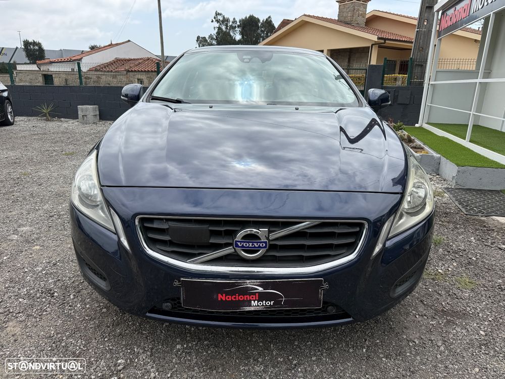 Volvo S60 2.0 D3 Momentum Start/Stop - 2
