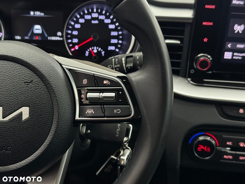 Kia Ceed 1.5 T-GDI M - 22