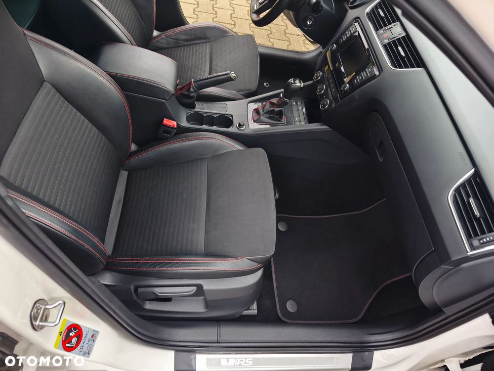 Skoda Octavia 2.0 TDI DSG RS - 13
