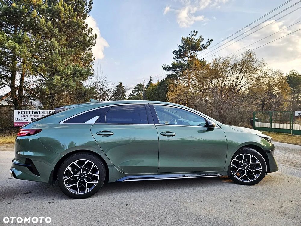 Kia ProCeed - 12