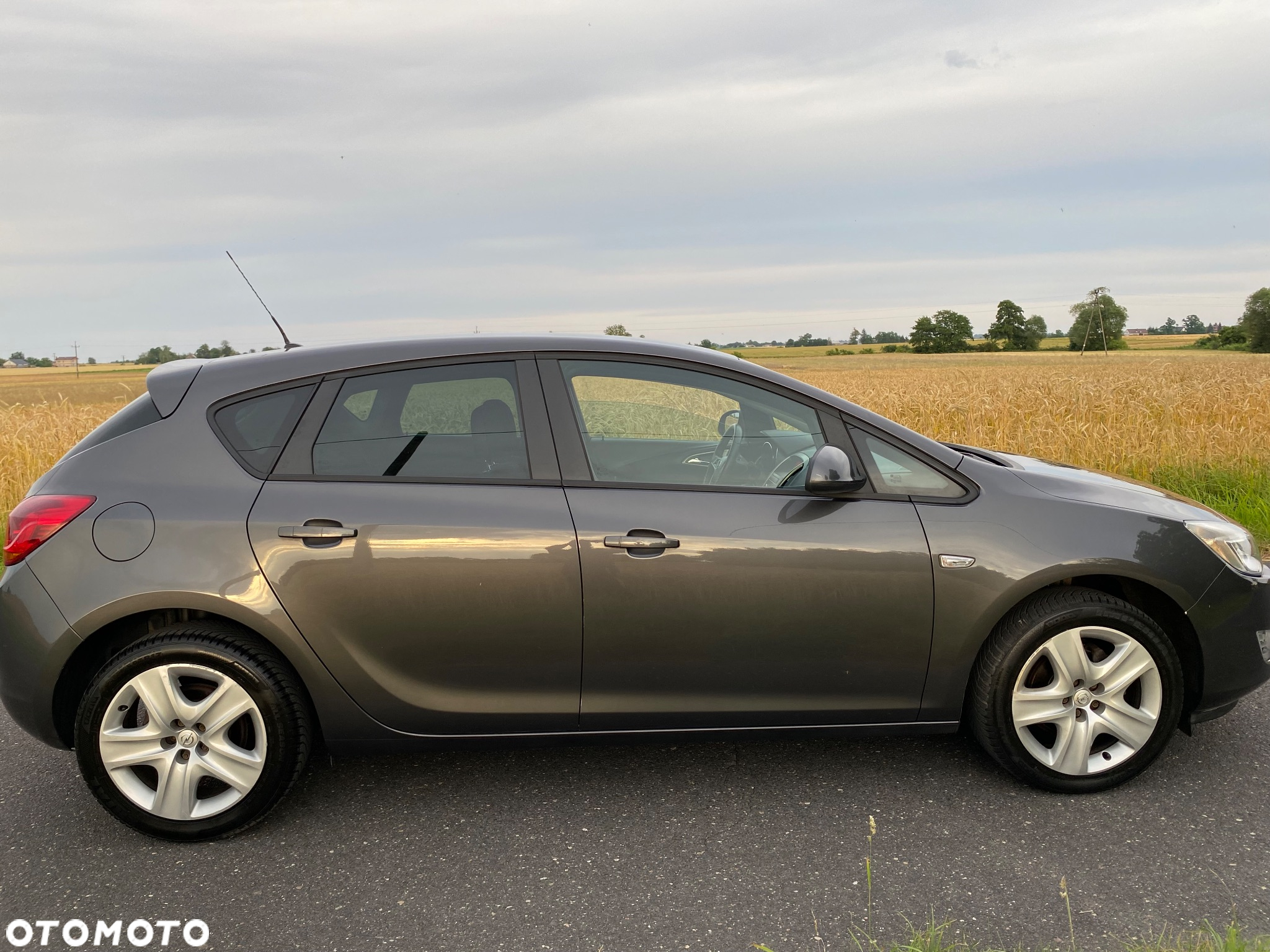 Opel Astra IV 1.4 Cosmo - 4