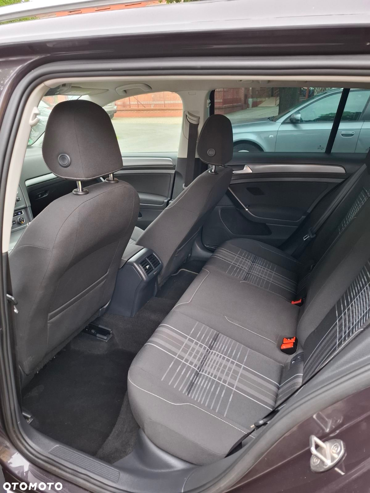 Volkswagen Golf - 20