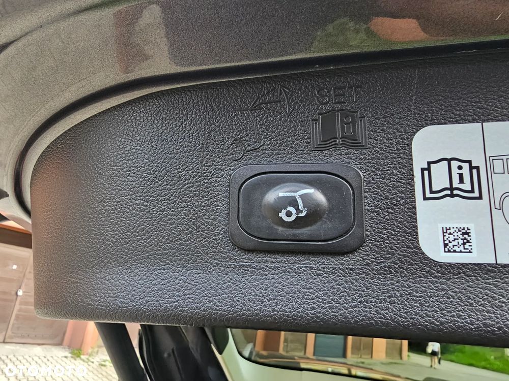 Ford Kuga - 17