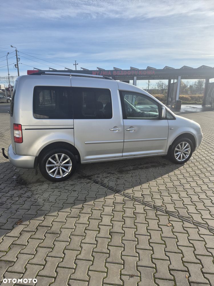 Volkswagen Caddy 1.9 TDI Life DSG - 4