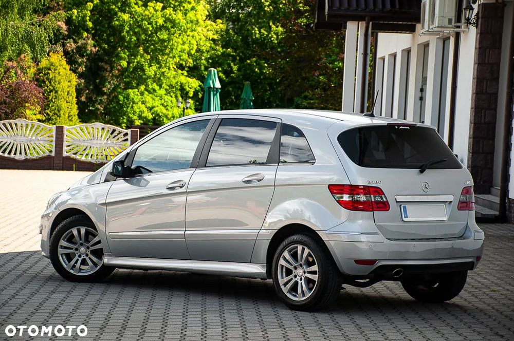 Mercedes-Benz Klasa B 180 CDI DPF Special Edition - 19