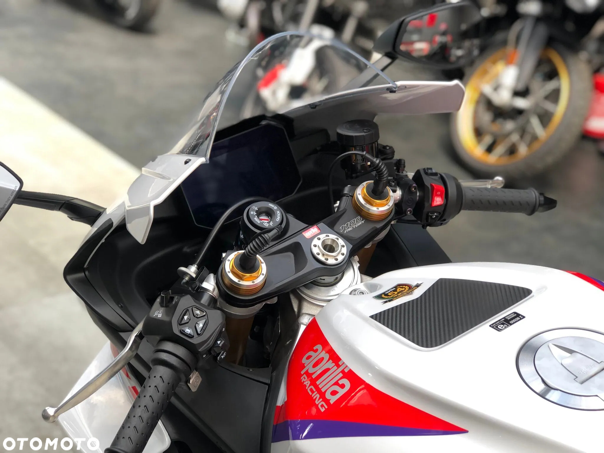 Aprilia RSV - 16