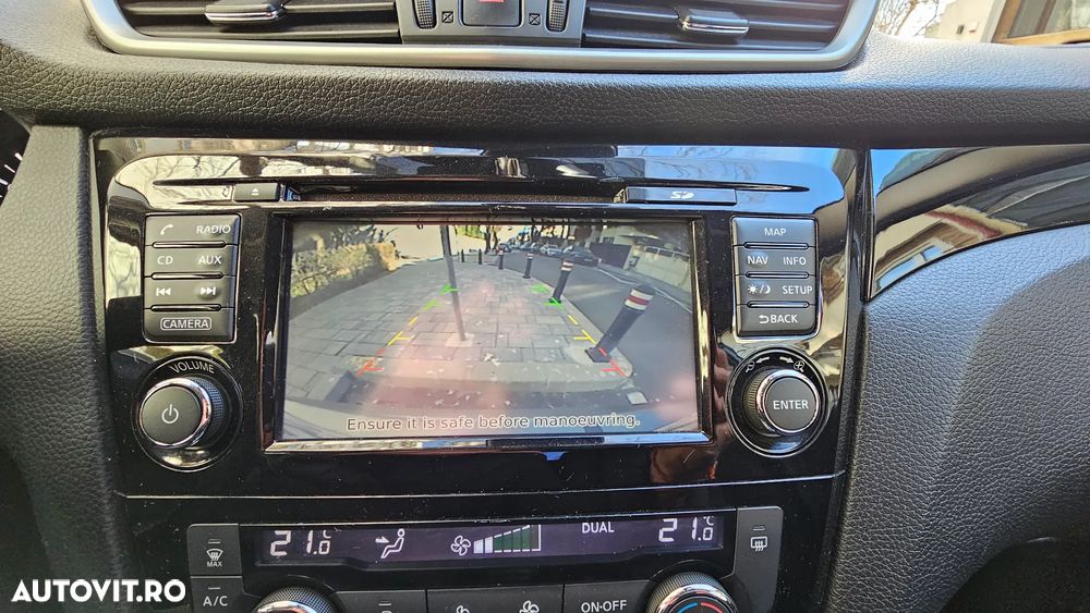 Nissan Qashqai 1.6 DCI Start/Stop X-TRONIC Tekna - 15