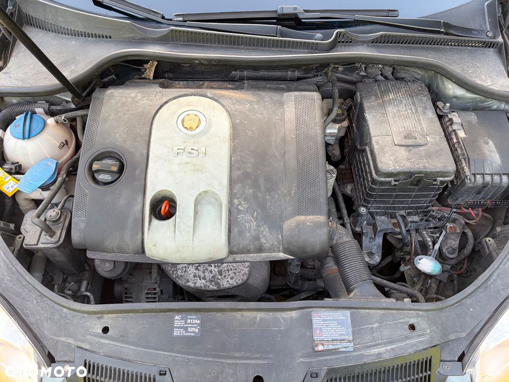 Volkswagen Golf 1.6 FSI Comfortline - 16